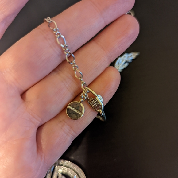 Necklace and earrings sets - Picture 5 of 5